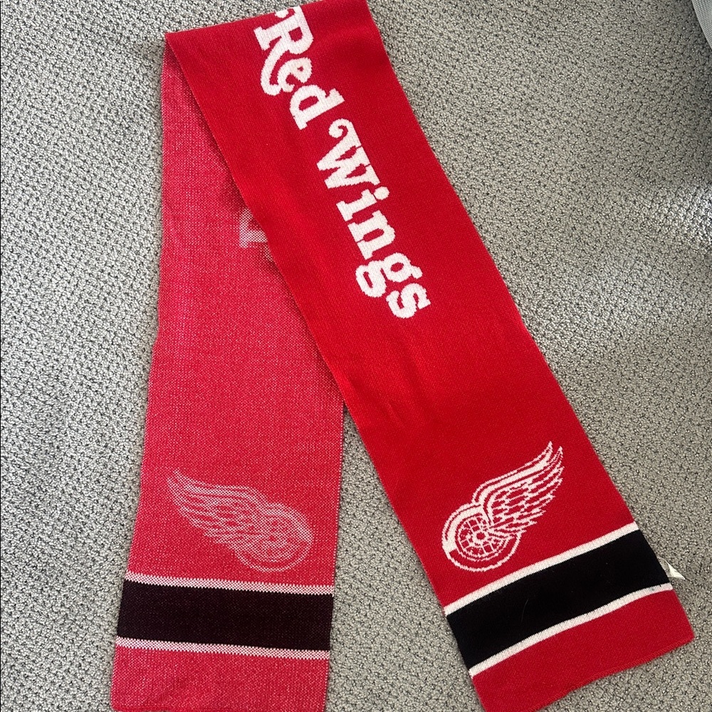Vintage Detroit Red Wings Scarf - Picture 2 of 2